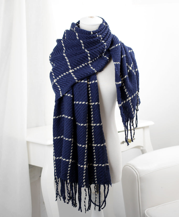 Cozy Checkered Wool Scarf for Winter