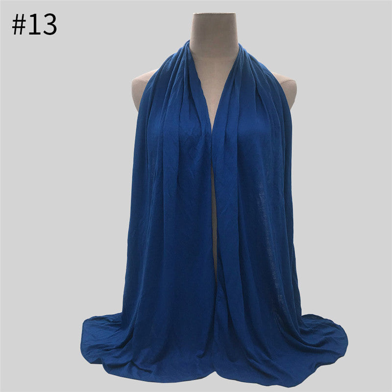 Enthüllte Eleganz: Langer Schal aus Modal-Jersey