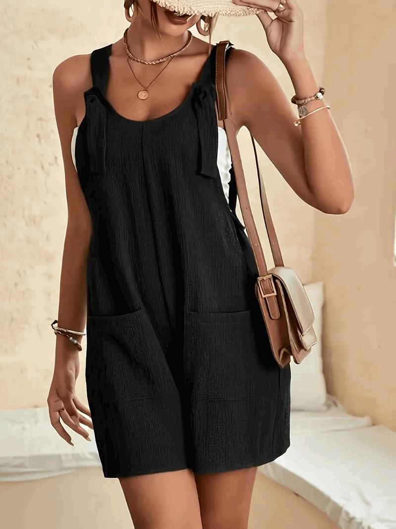 Chic Strap Shorts Jumpsuit: Effortless Casual Style