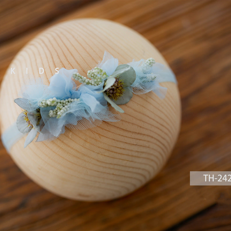 Floral Charm: Newborn Photography Props from Eternal Gleams