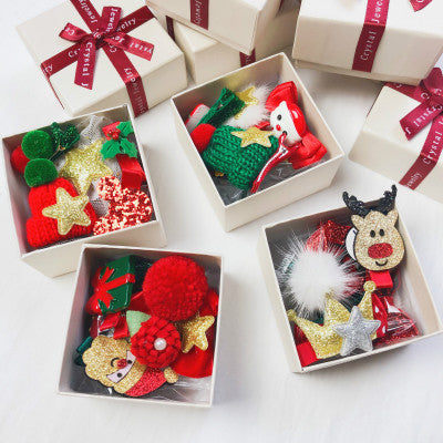 Girls Hair Accessories Gift Box Christmas Set - Festive and adorable hair clips, headbands, and more in a beautifully packaged gift box.