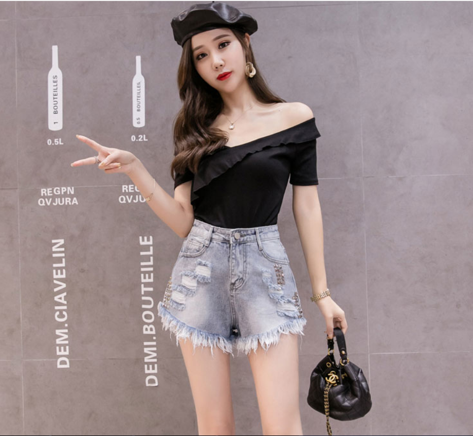 Women's Jeans Shorts - Trendy and comfortable denim wear for summer.
