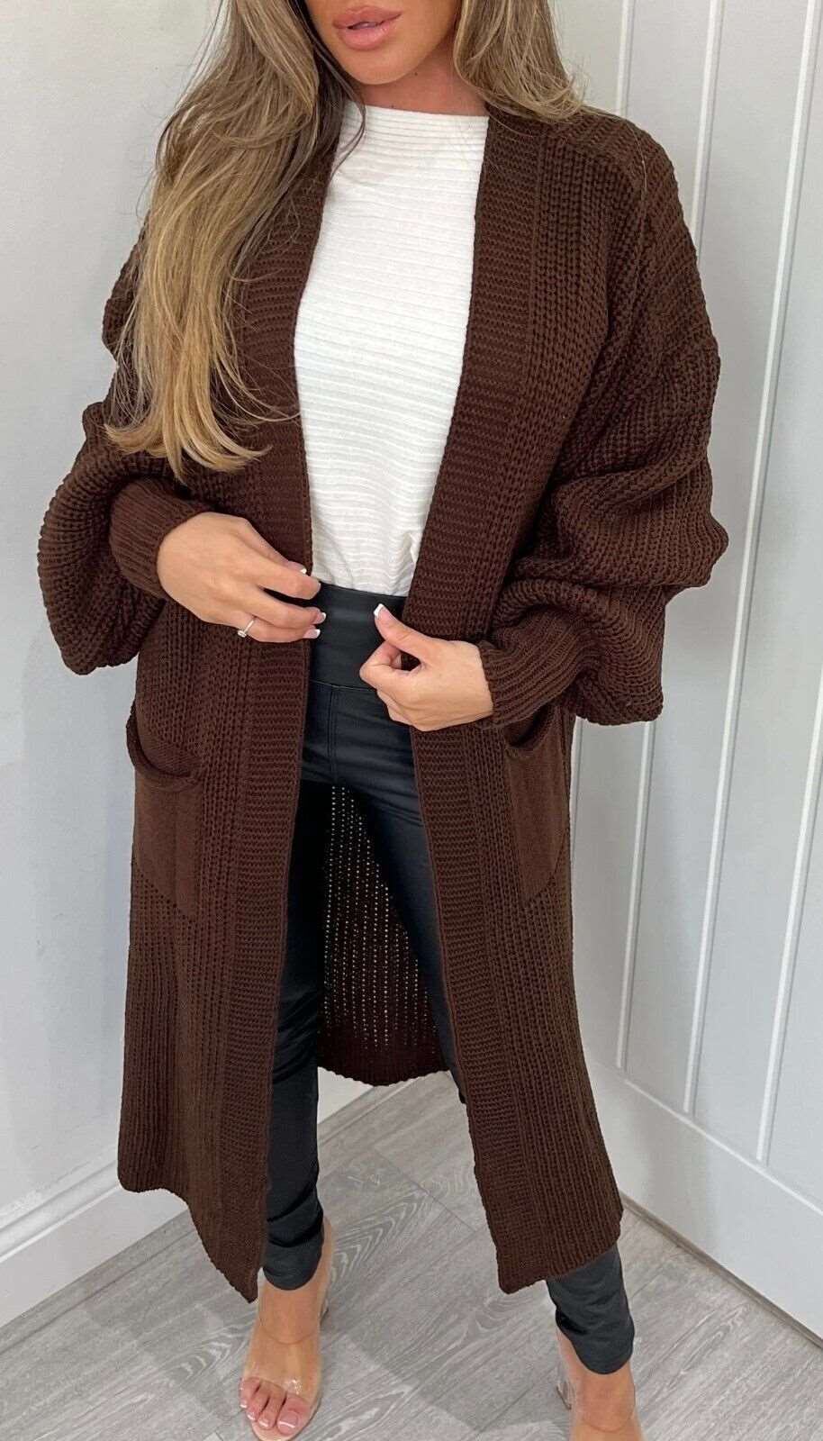 Chic Knit Pocket Cardigan: Cozy Mid-length Sweater