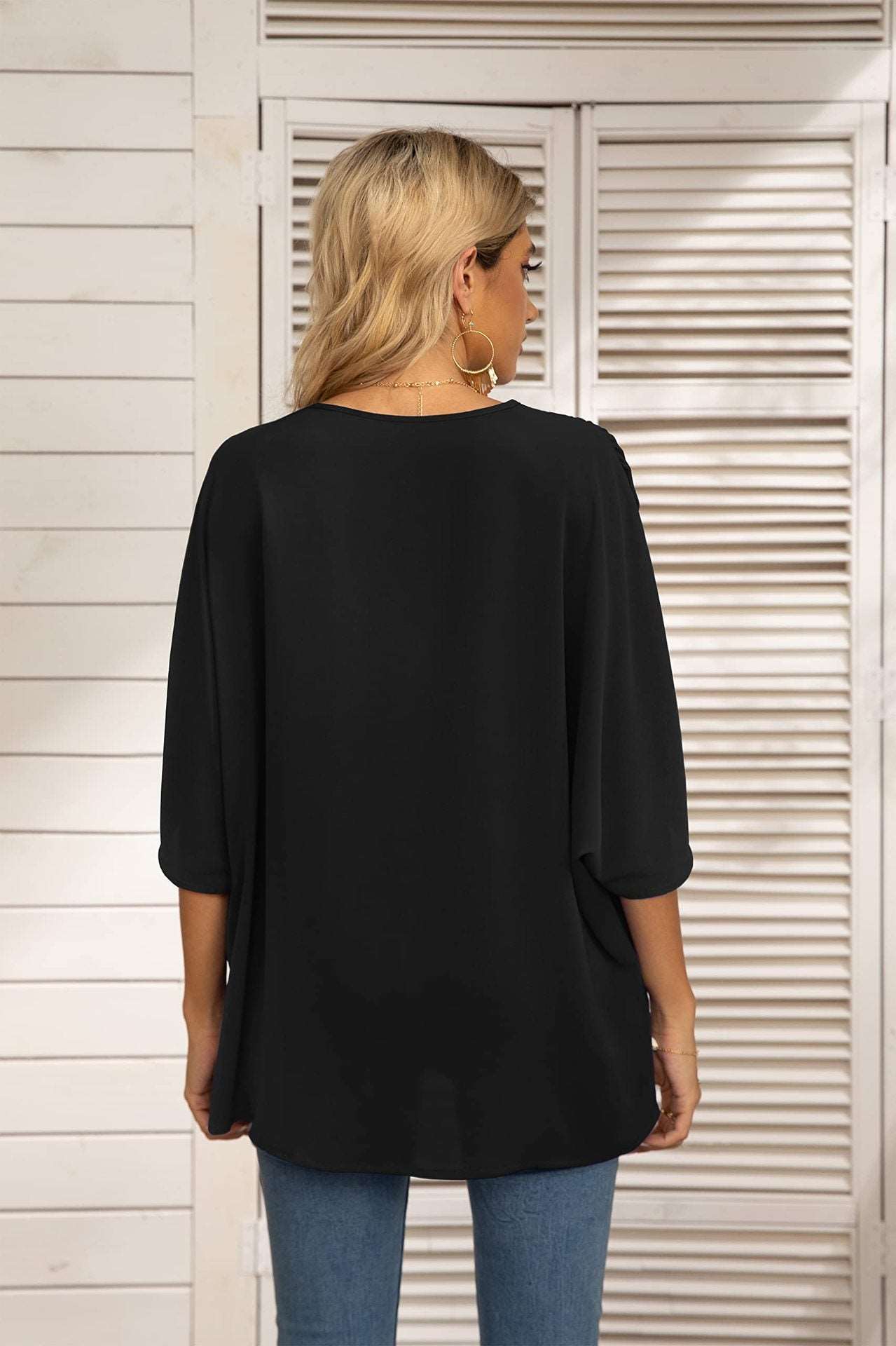 Bat Sleeved V-neck Short Sleeved Shirt