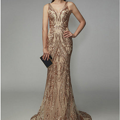 Golden Glamour: Sequin Summer Dress