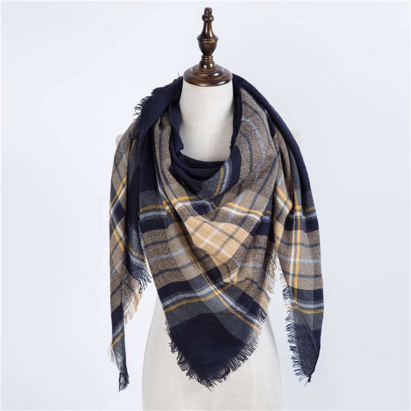 Chic Geometric Elegance: Women's Triangle Scarf